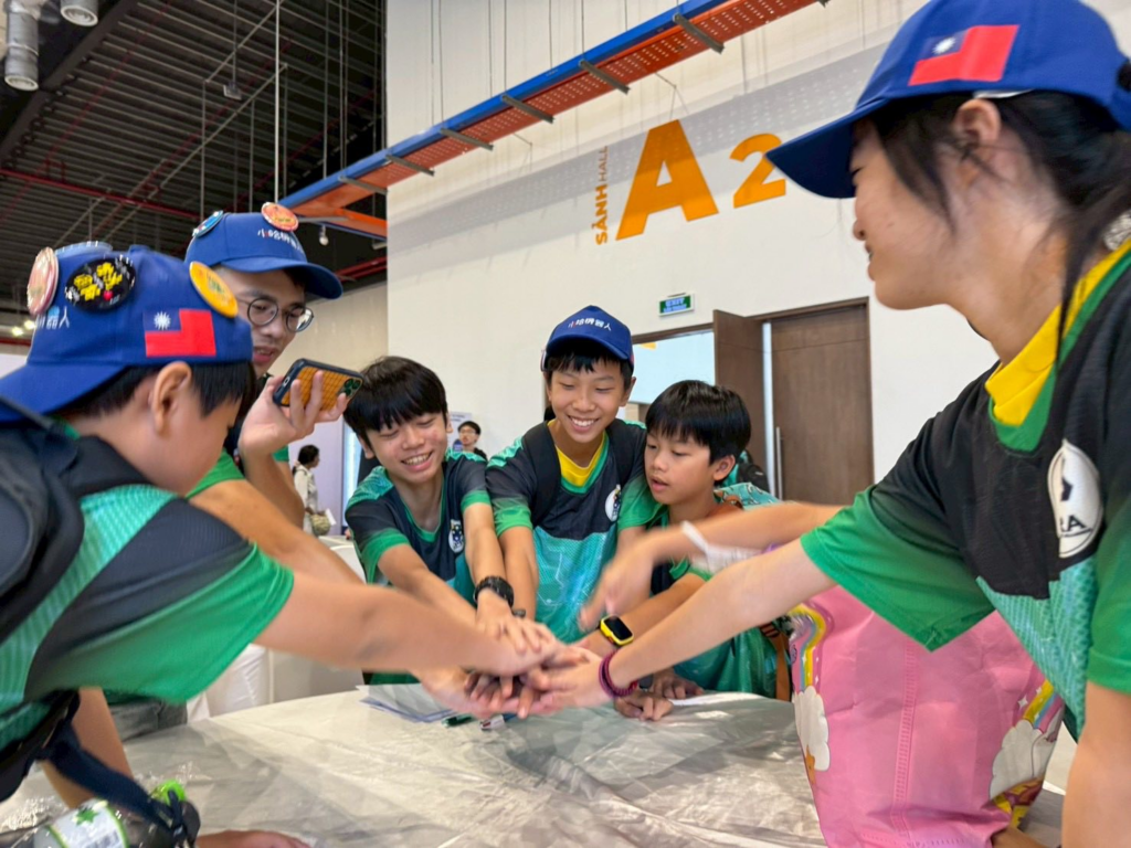 2025 APRA 越南亞洲賽團隊合影
